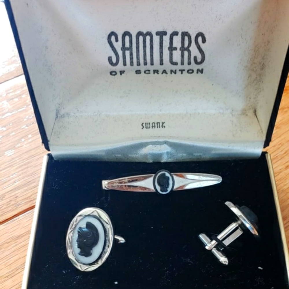 3pc Gladiator Cufflinks and Tie Tac